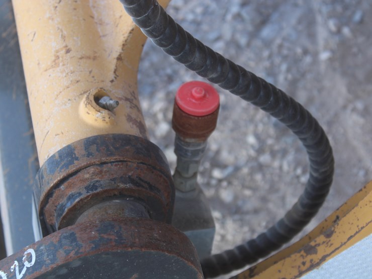 2014-caterpillar-907h2-image-14