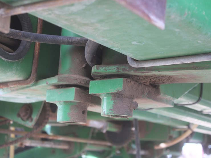 john-deere-7200-image-90