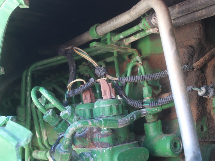 john-deere-8220-image-80
