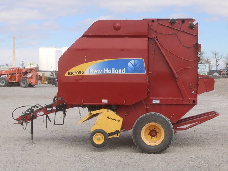 new-holland-br7090-image-1
