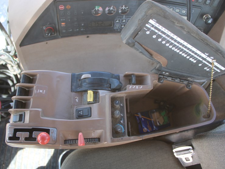 john-deere-8100-image-86