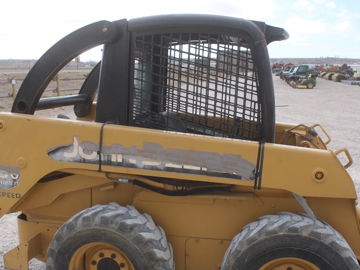 john-deere-250-image-43