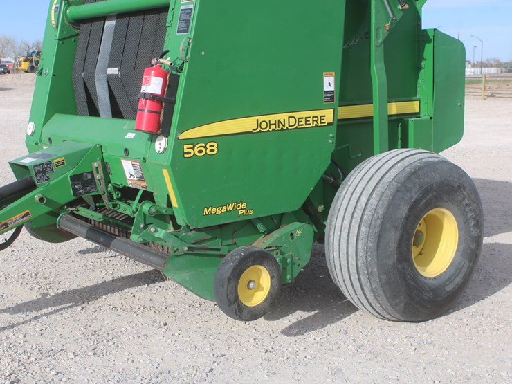 john-deere-568-image-16