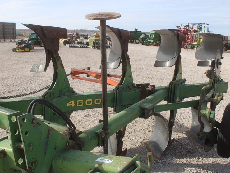 john-deere-4600-image-16