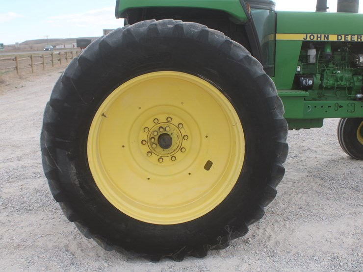 1985-john-deere-4650-image-64
