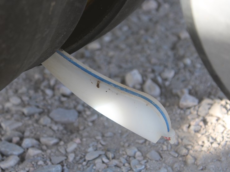 john-deere-7200-image-85