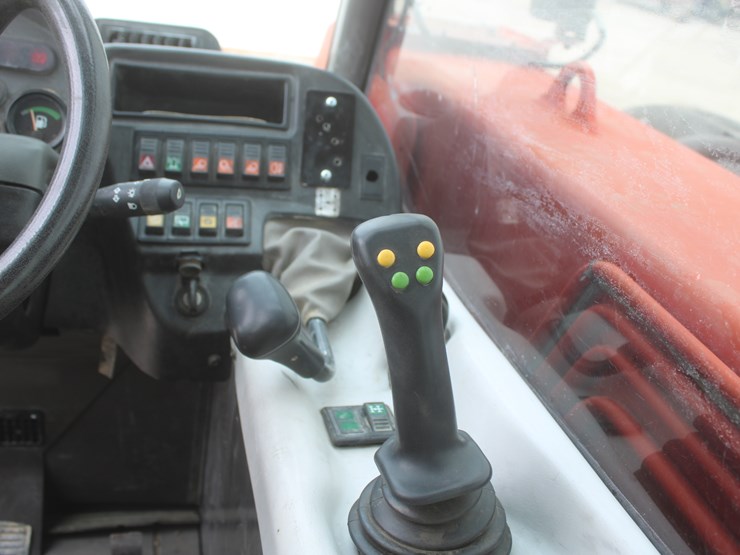 2002-manitou-mlt633-image-33