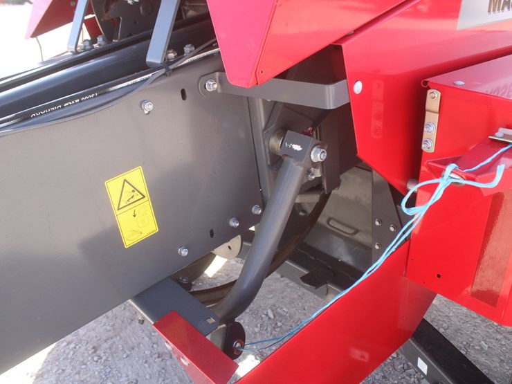 2020-massey-ferguson-1840-image-46