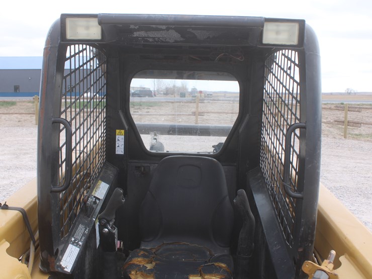 john-deere-250-image-45