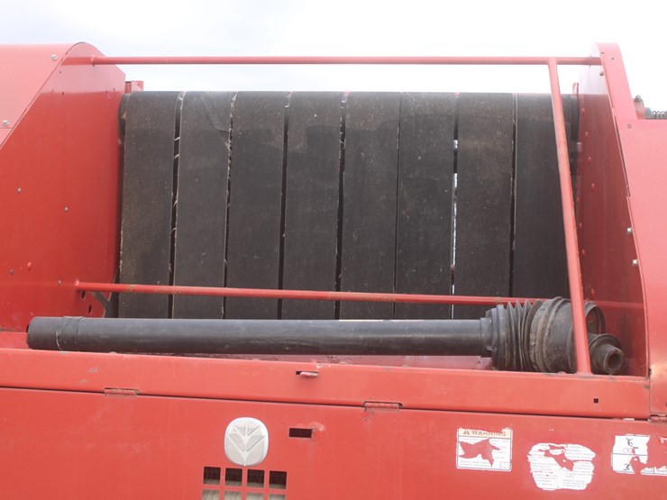 new-holland-br7090-image-16