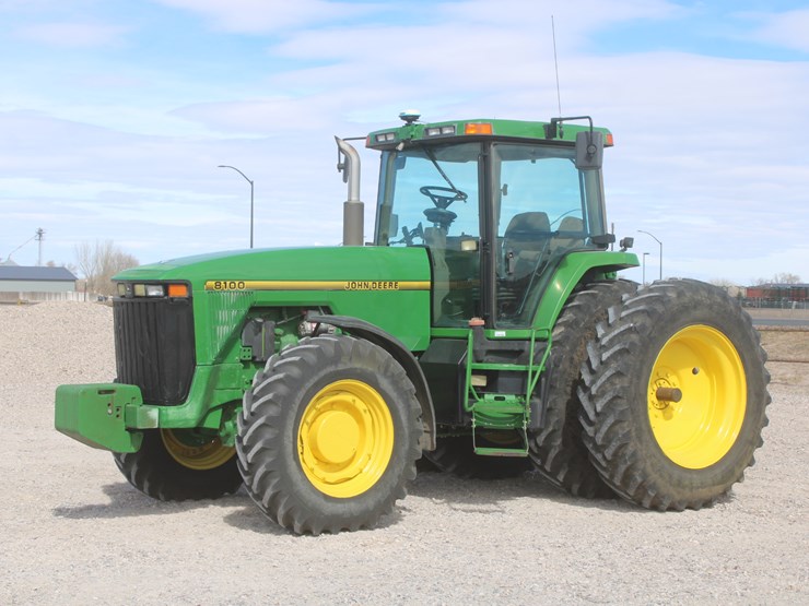 john-deere-8100-image-2