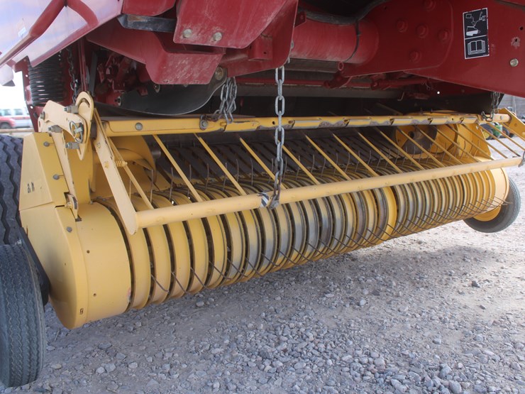 new-holland-br7090-image-57