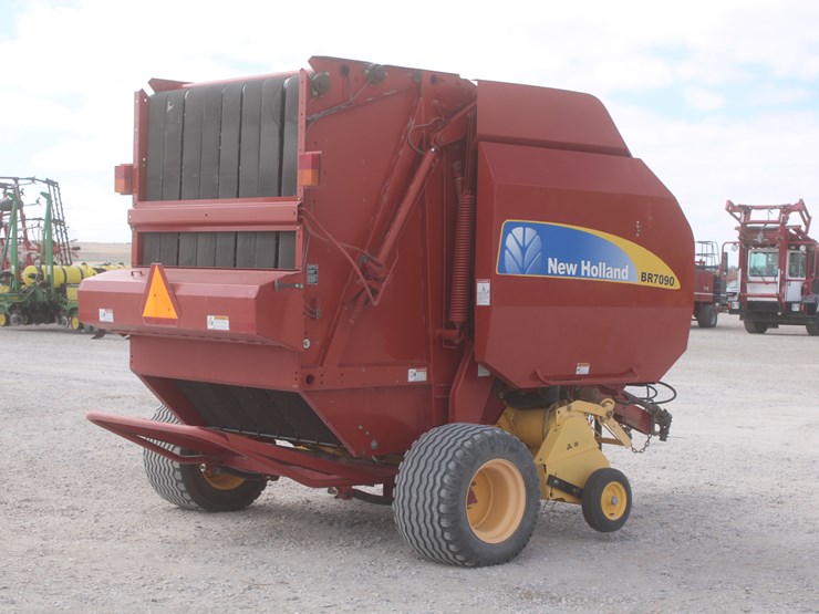 new-holland-br7090-image-5