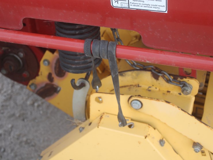 new-holland-br7090-image-61