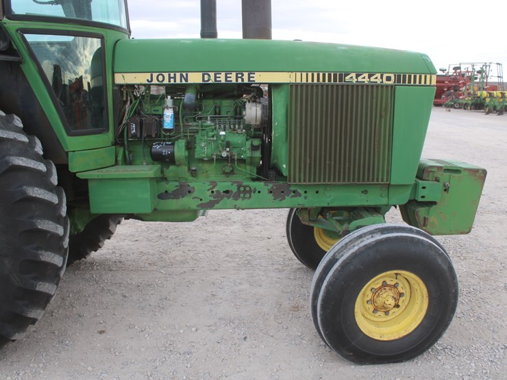 1979-john-deere-4440-image-42