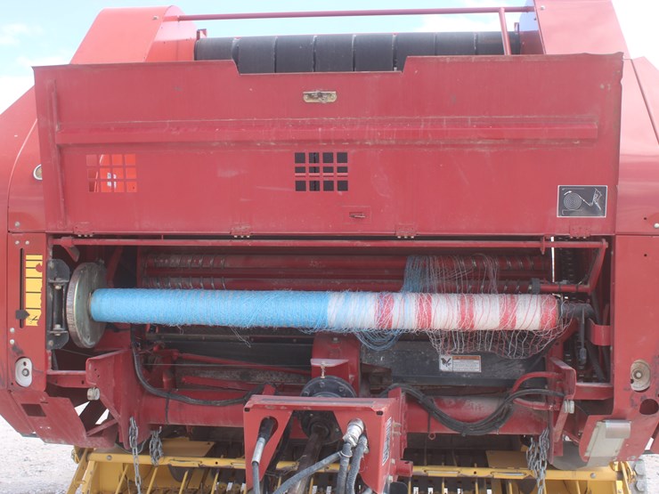 new-holland-br7090-image-18