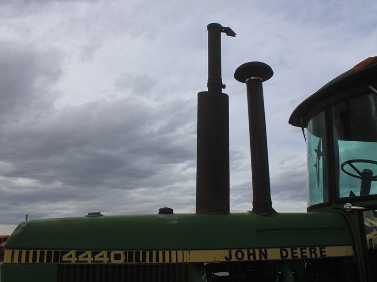 1979-john-deere-4440-image-16