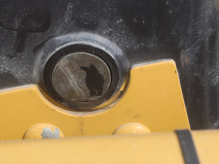 john-deere-250-image-28