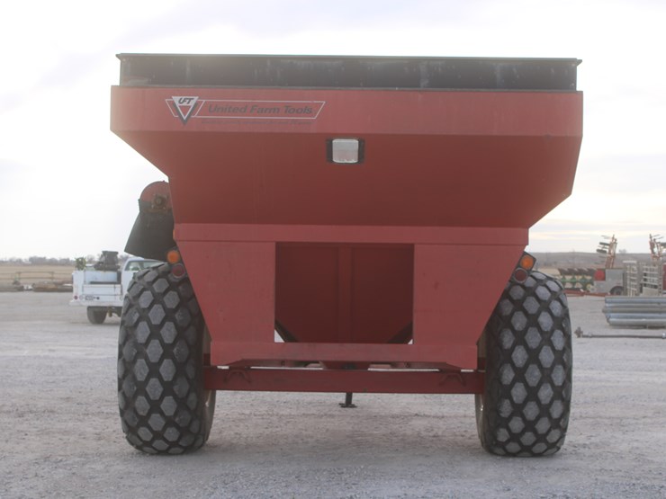 united-farm-tools-760-image-3