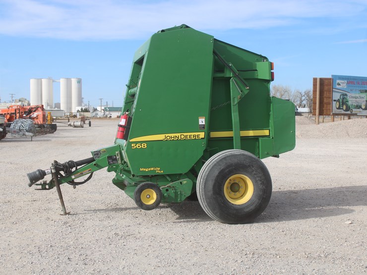 john-deere-568-image-1