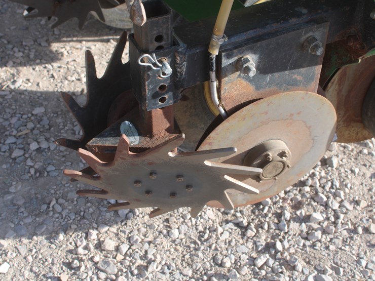 john-deere-7200-image-44