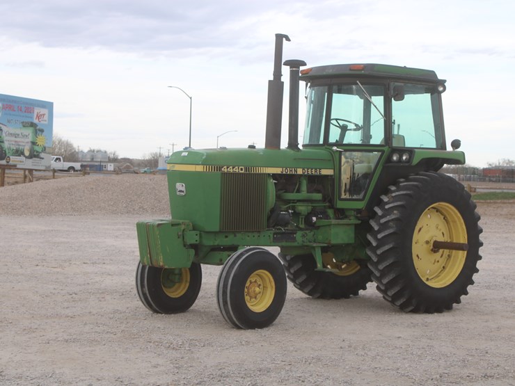 1979-john-deere-4440-image-10