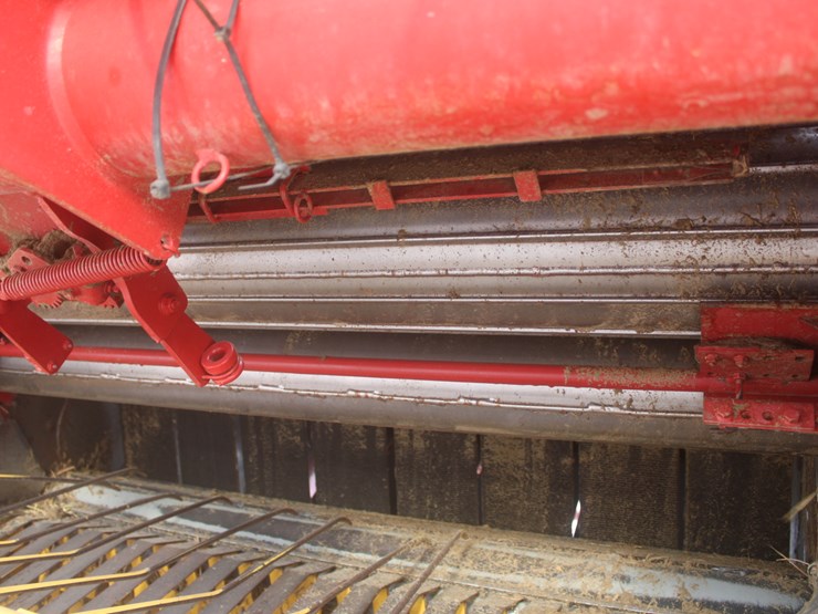 new-holland-br7090-image-20