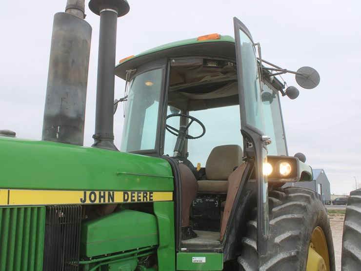 1985-john-deere-4650-image-27