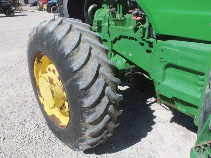 john-deere-8220-image-26