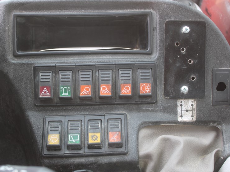 2002-manitou-mlt633-image-35