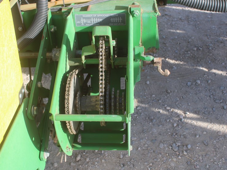 john-deere-7200-image-28