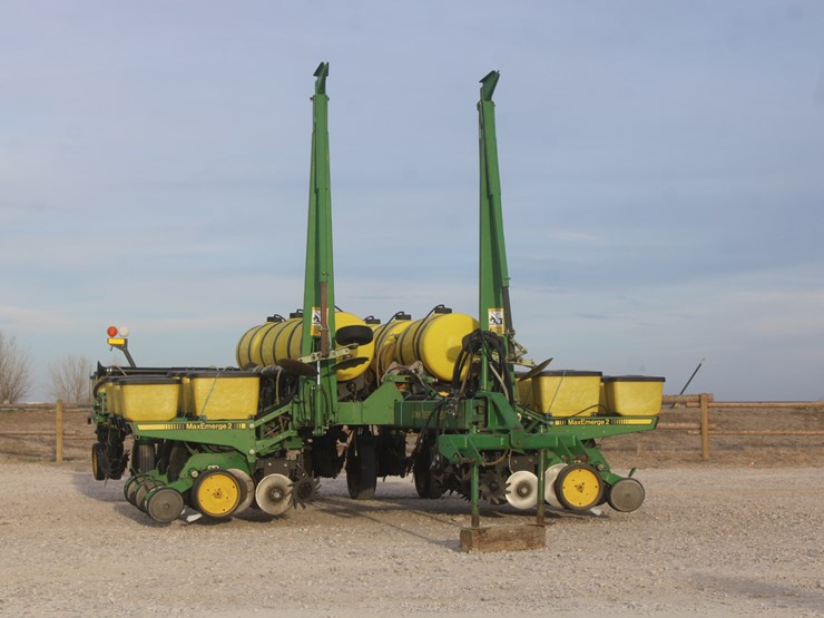 john-deere-7200-image-8