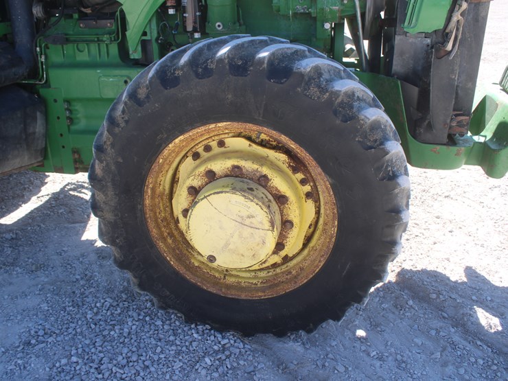 john-deere-8220-image-83