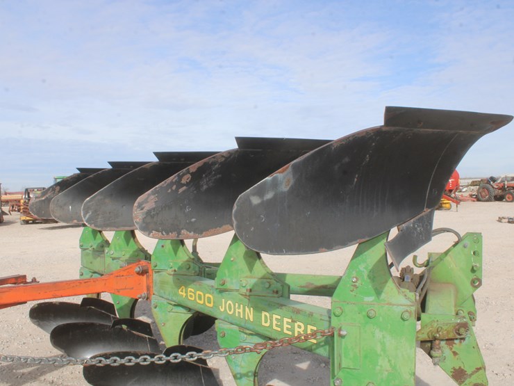 john-deere-4600-image-15