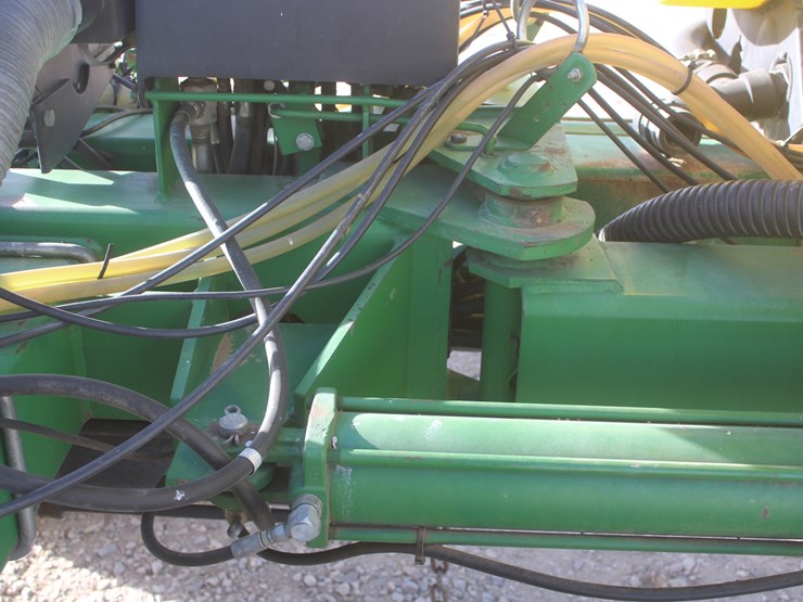 john-deere-7200-image-68