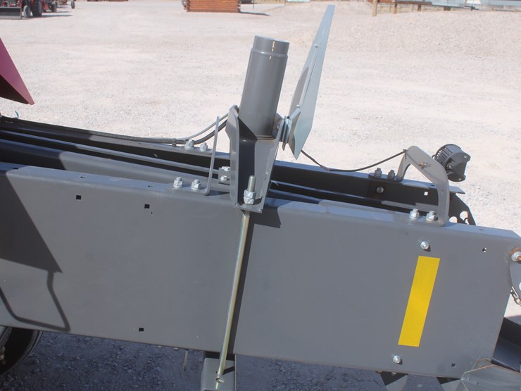 2020-massey-ferguson-1840-image-39