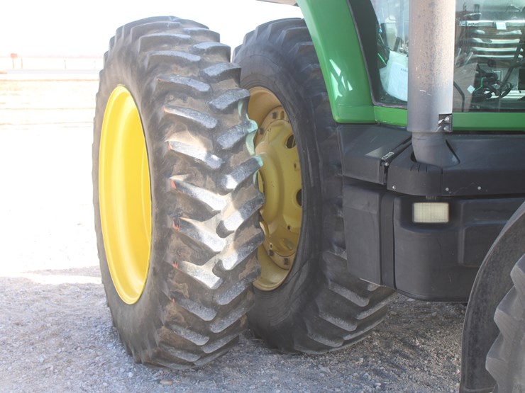 john-deere-8100-image-52
