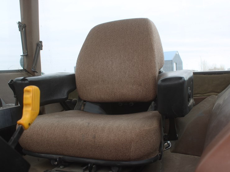 1985-john-deere-4650-image-28