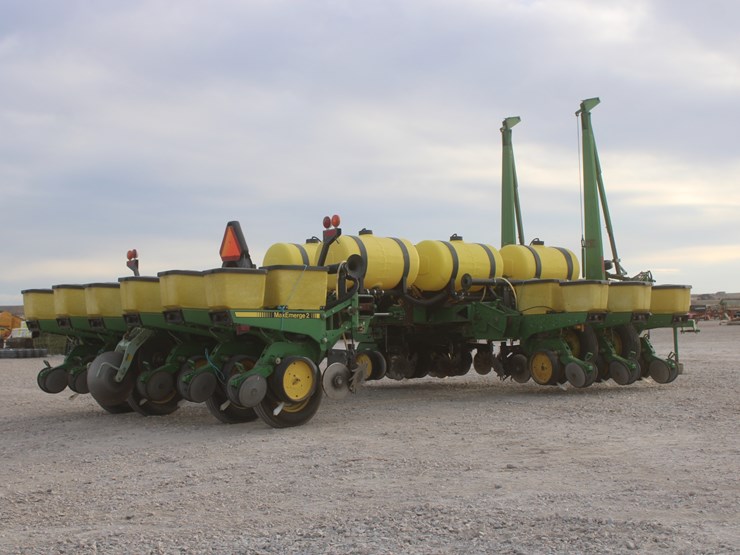 john-deere-7200-image-5