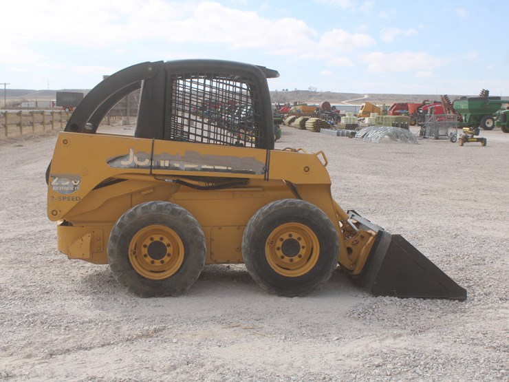 john-deere-250-image-8