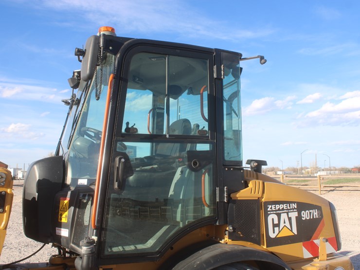 2014-caterpillar-907h2-image-32
