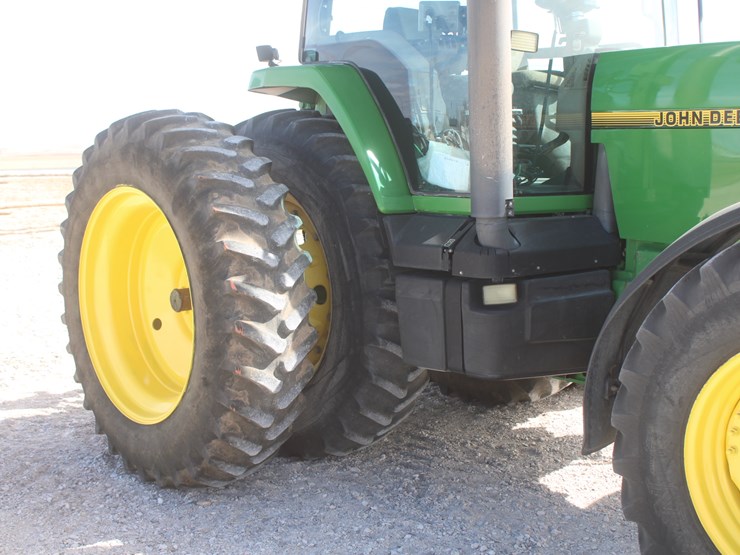 john-deere-8100-image-51