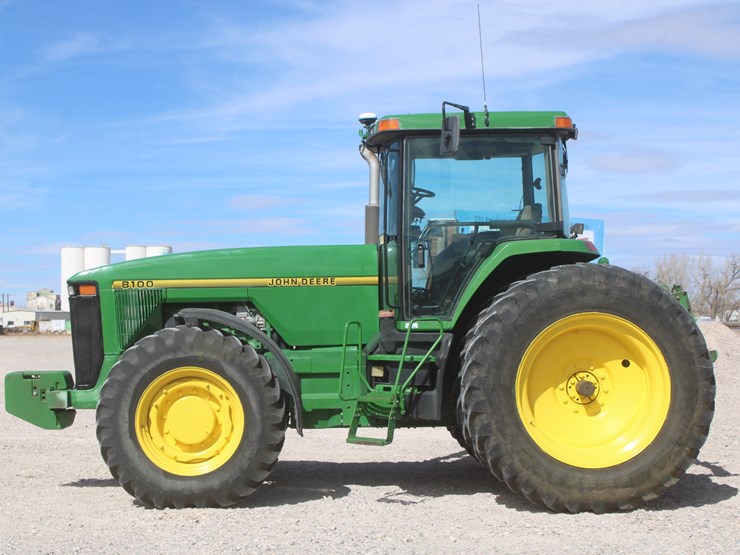 john-deere-8100-image-4