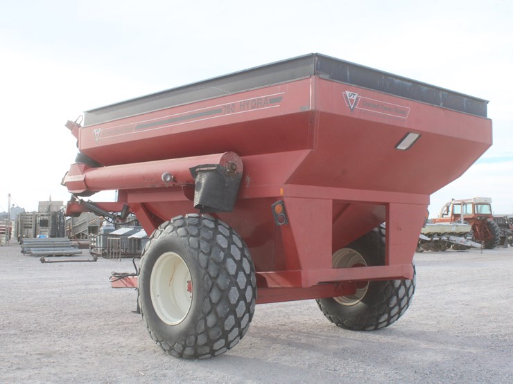 united-farm-tools-760-image-26