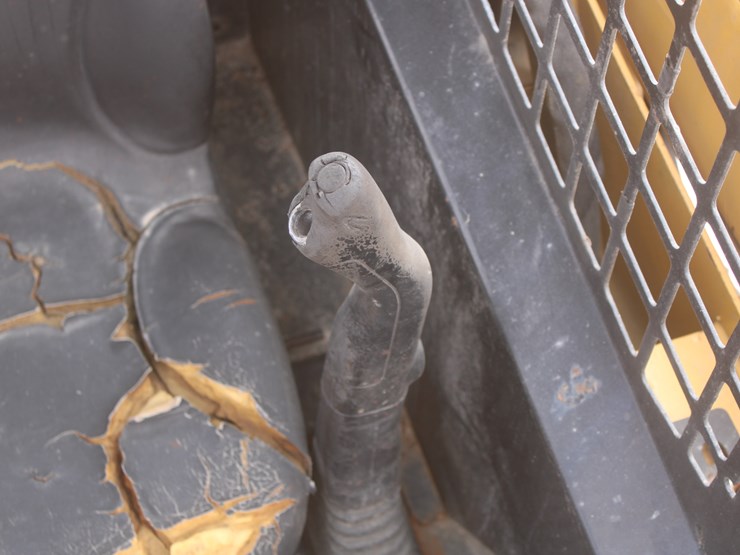 john-deere-250-image-49