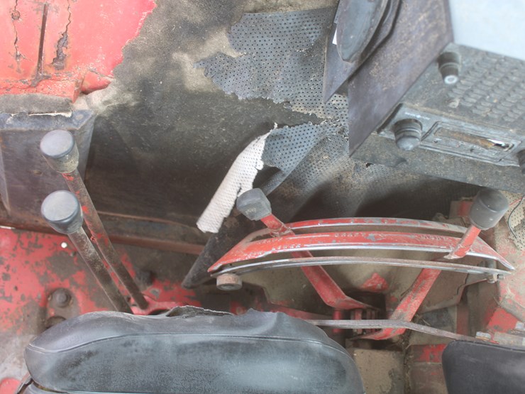 1976-international-155-image-32