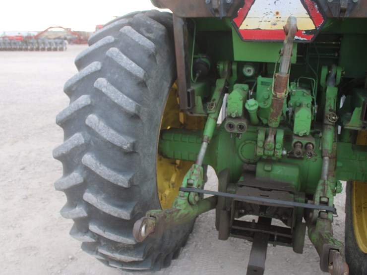 1979-john-deere-4440-image-36