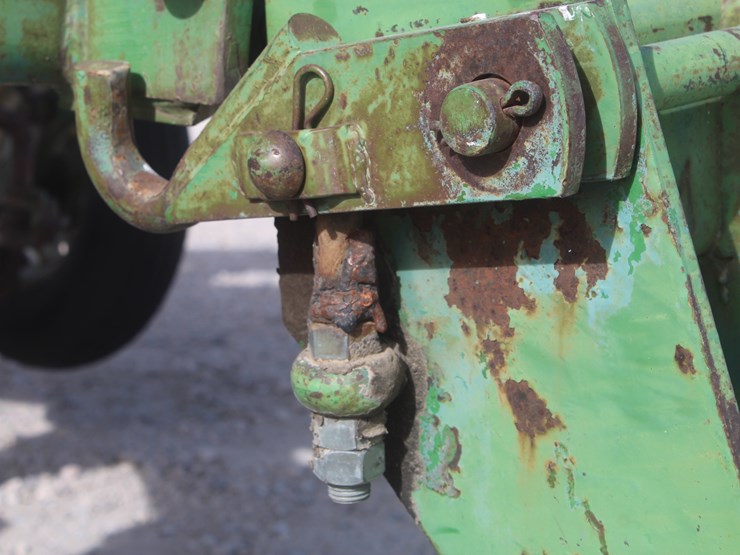 john-deere-4600-image-32