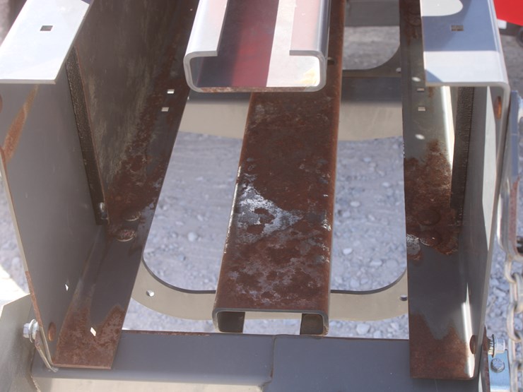 2020-massey-ferguson-1840-image-44