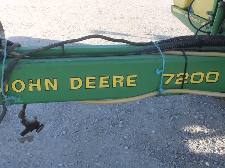 john-deere-7200-image-12